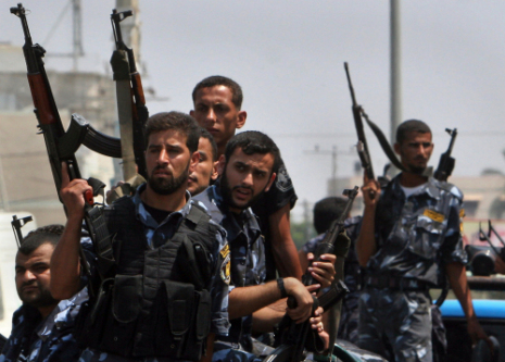 أجهزة حماس تستدعي 3 من كوادر “فتح” شمال غزة للتحقيق