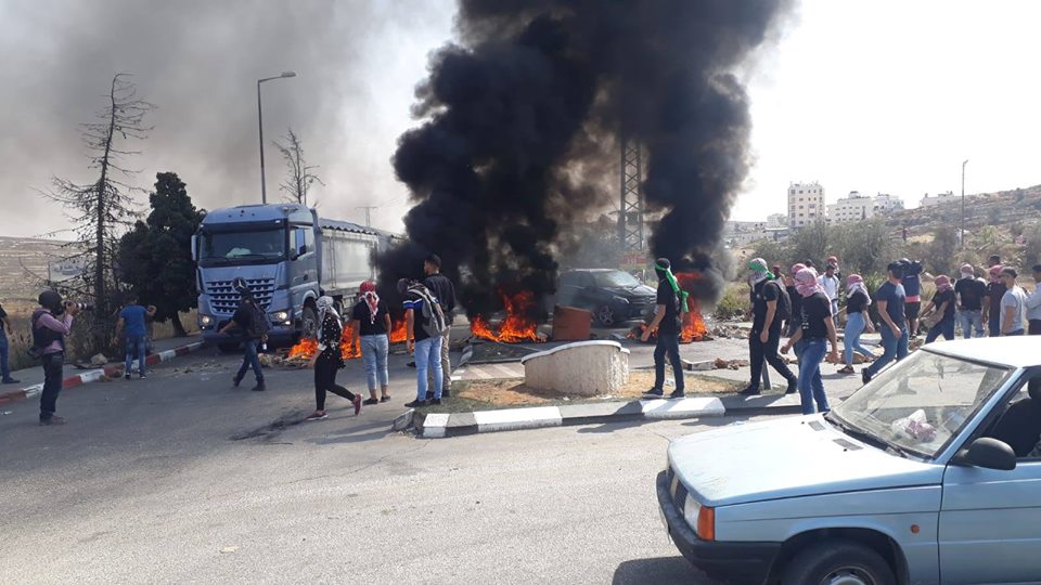 مواجهات مع الاحتلال على المدخل الشمالي لمدينة البيرة