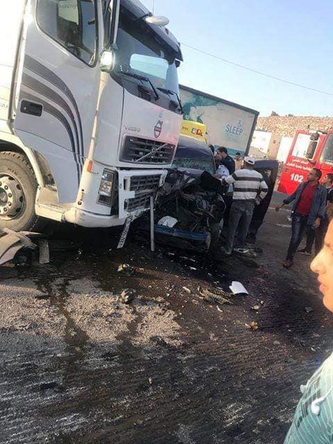 إصابة 7 مواطنين بحادث سير في الخليل