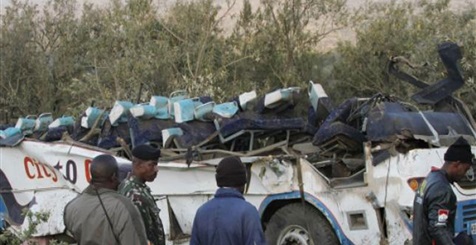 مصرع 40 شخصا على الأقل بحادث انقلاب حافلة غرب كينيا