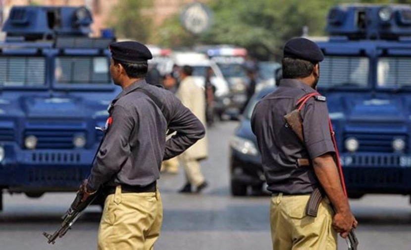 مقتل 3 عمال نفط وحارسهم في هجوم مسلح شمال غرب باكستان