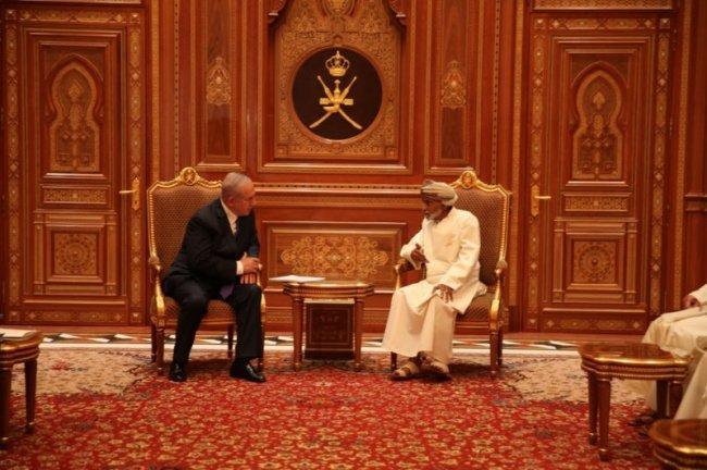 سلطنة عمان تنفي إقامة علاقات دبلوماسية مع إسرائيل