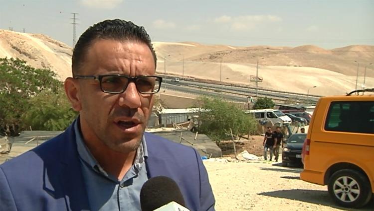 الاحتلال يعتقل محافظ القدس ومرافقه ومواطنين آخرين ويغلق نادي سلوان الرياضي