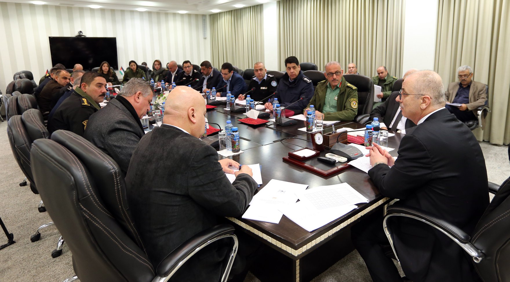 الحمد الله يلتقي أعضاء اللجنة العليا للعلاقات العامة والإعلام في المؤسسة الأمنية