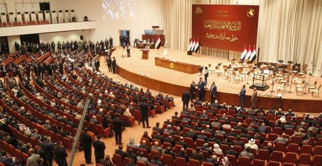 مواجهة داخل البرلمان.. نواب عراقيون ينتفضون ضد مرشحي إيران