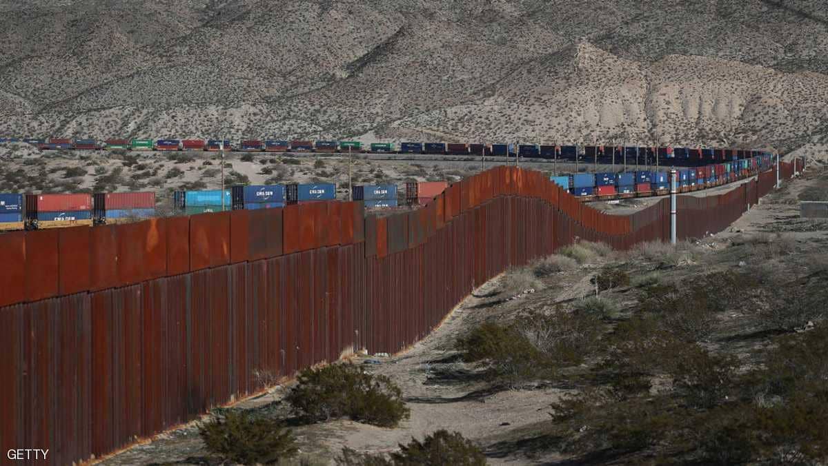 رغم إجراءات ترامب.. رقم قياسي للمهاجرين عبر الحدود