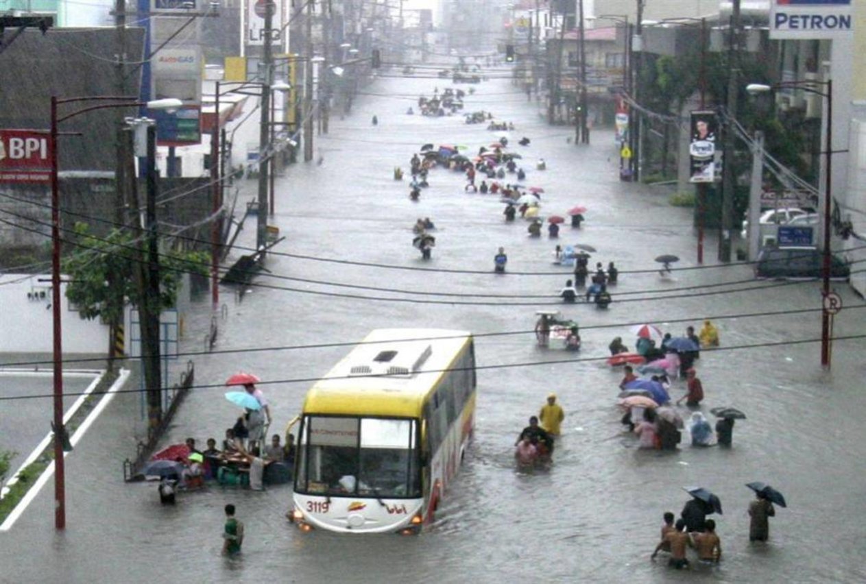 126 قتيلا حصيلة العاصفة في الفليبين