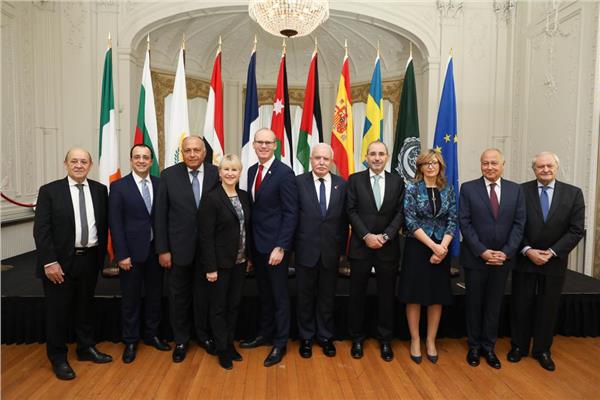 اجتماع دبلن يؤكد على مركزية القضية الفلسطينية ومبدأ حل الدولتين