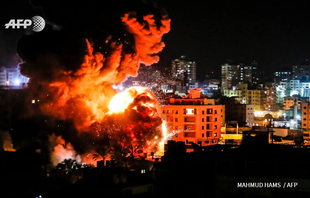 إصابات وتدمير مواقع في سلسلة غارات للاحتلال على قطاع غزة