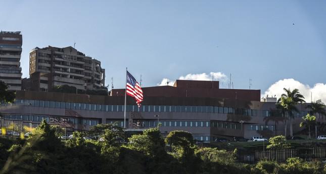 الولايات المتحدة ستسحب كافة موظفيها بسفارتها بفنزويلا