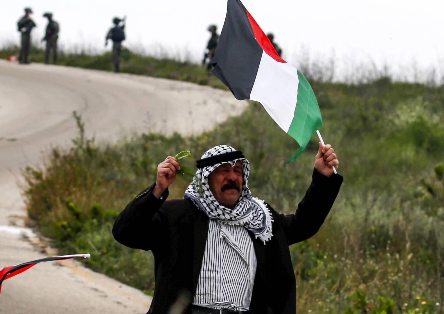 الشعب الفلسطيني في الوطن والشتات يحيي الذكرى الـ43 ليوم الأرض