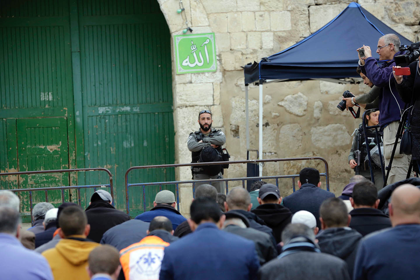 إدانة واسعة لإغلاق وحصار المسجد الأقصى