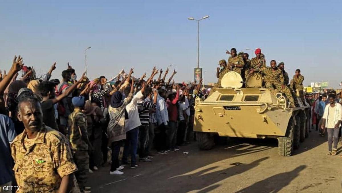 مصادر: مجلس عسكري انتقالي سيتولى السلطة بالسودان