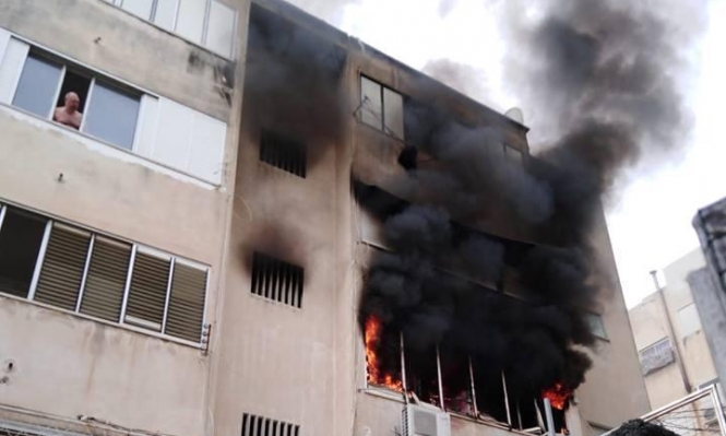 19 اصابة بينهم 4 خطيرة بحريق منزل في حيفا