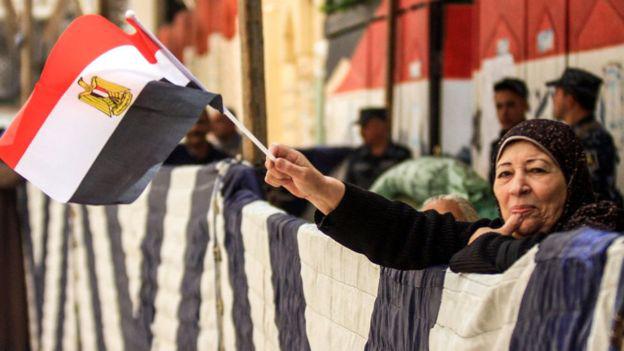 مراكز الاقتراع في مصر تفتح أبوابها في اليوم الأخير للاستفتاء على تعديلات الدستور