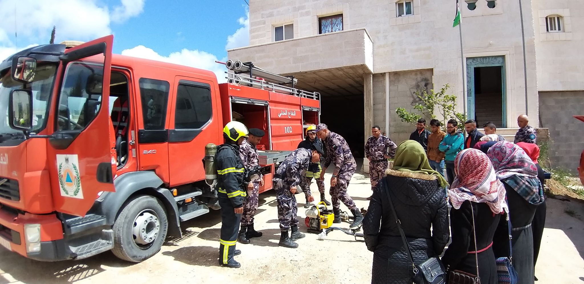 الدفاع المدني يتعامل مع 316 حادث إطفاء وإنقاذ خلال أسبوع