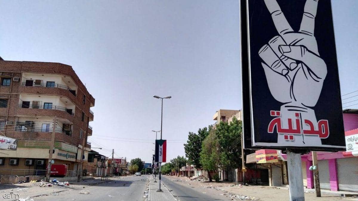 “عصيان مدني” يعم السودان حتى تسليم السلطة “عبر التلفزيون”