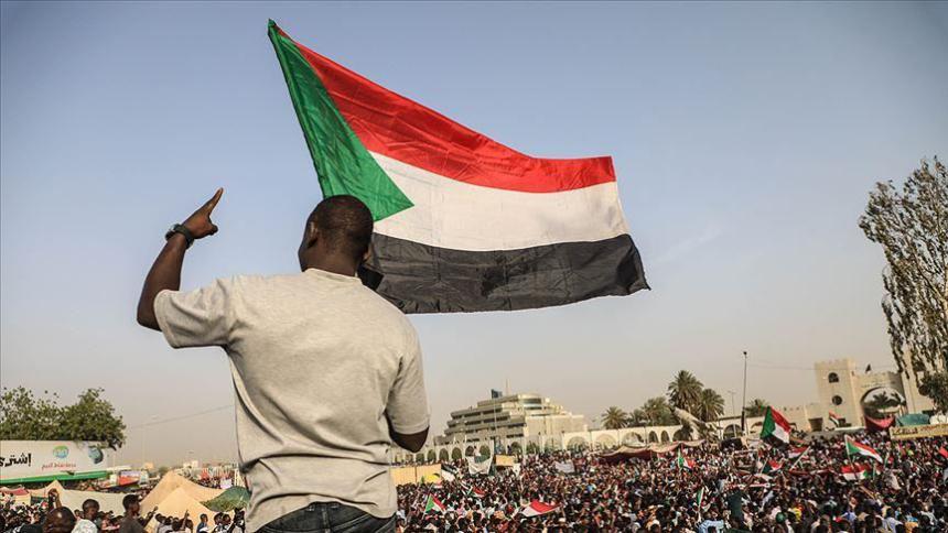 فراغ الدستور يعطل مسيرة الاقتصاد القومي في السودان