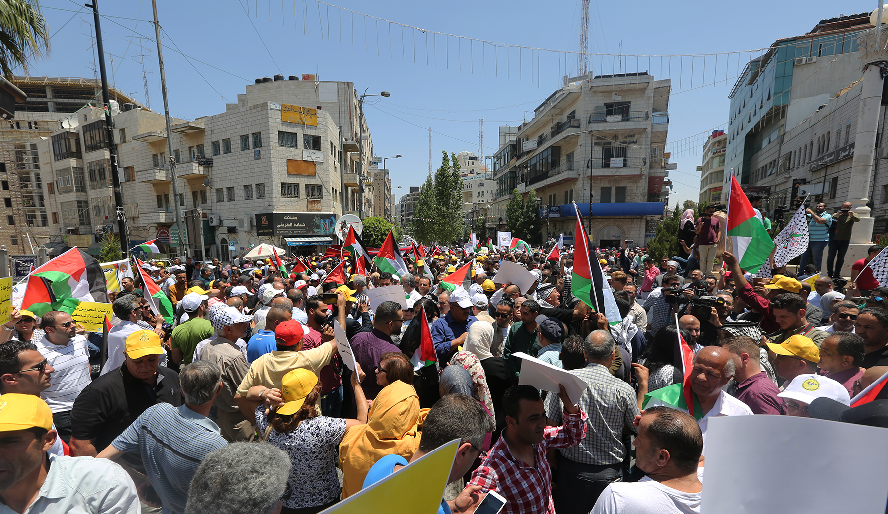 مسيرة في دورا نصرة للقدس وتنديدا باعتداءات الاحتلال على غزة