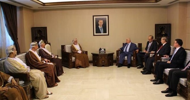 وزير خارجية عمان يلتقي الأسد في دمشق