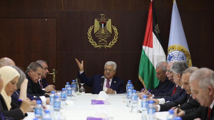 بدعوة من الرئيس اجتماع مهم للقيادة الفلسطينية للرد على الإجراءات الإسرائيلية