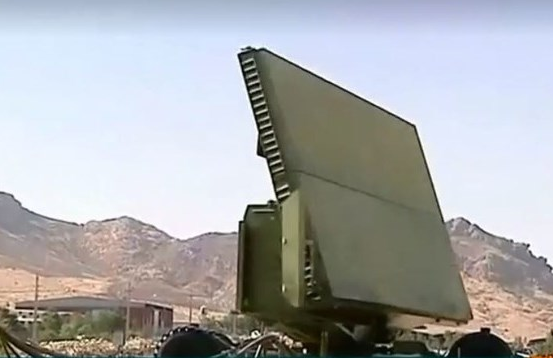 الجيش الإيراني يكشف النقاب عن منظومة “فلق”