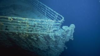 ليوناردو دي كابريو يرفض التعليق على سؤال حول إمكانية إنقاذ البطل في فيلم Titanic صدى الإعلام 2019 08 24
