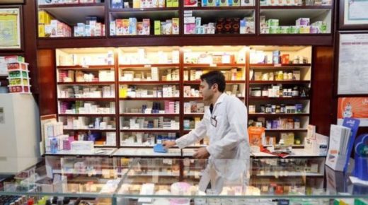 ارتفاع أسعار الأدوية في إيران رغم عدم إدراجها في العقوبات