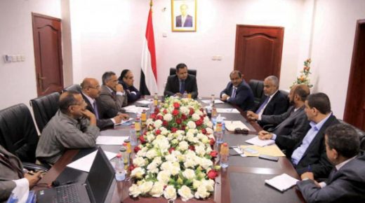 الحكومة اليمنية تتعجل الانتصار في عدن وتحرج أنصارها
