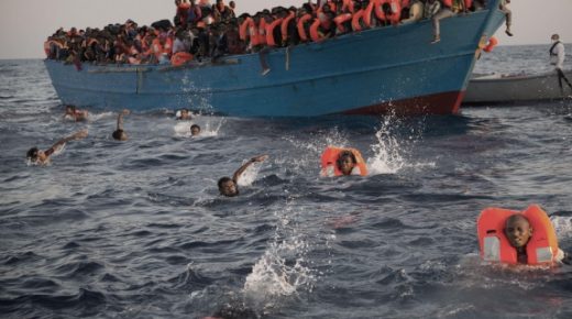 مصرع 40 مهاجرا من السودان جراء انقلاب قارب قبالة السواحل الليبية