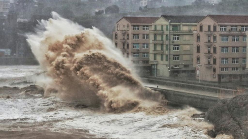 إعصار “ليكيما” يضرب الصين وإجلاء أكثر من مليون شخص