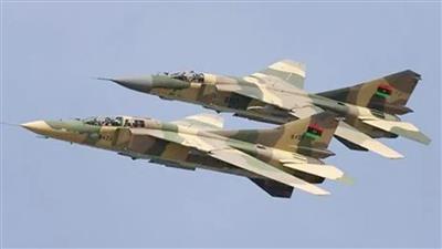 مقاتلات سلاح الجو الليبي تقصف أهدافًا في مدينتي مصراتة وغريان