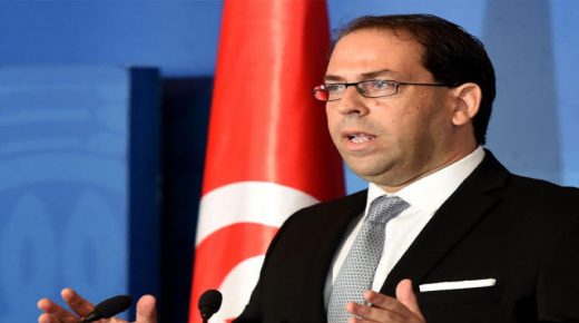 منظمة تونسية تشكك بتخلي ”الشاهد“ عن الجنسية الفرنسية