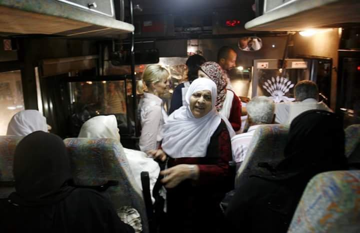 46 من أهالي أسرى غزة يتوجهون لزيارة ذويهم في ‘نفحة’