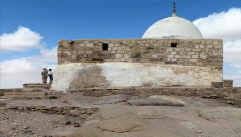 الأردن يعيد فتح مقام النبي هارون بعد أزمة المستوطنين