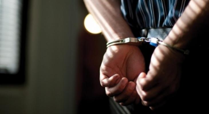 الشرطة تقبض على شخص صادر بحقة أمر حبس بقيمة 5 مليون شيقل في رام الله