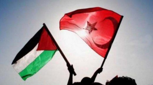 وفد اقتصادي فلسطيني ينهي زيارة لتونس مطلعا على تجربتها وإمكانية الشراكة