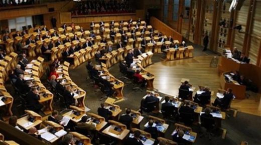 البرلمان الاسكتلندي يناقش الاعتراف بدولة فلسطين ويتلقى رسالة من السفير زملط