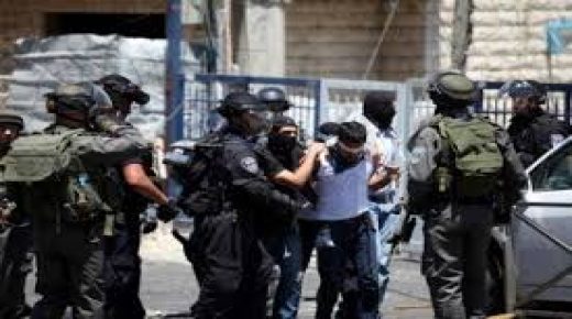 الاحتلال يعتقل فتى من قرية الجديرة بالقدس