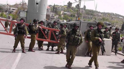الاحتلال يغلق حاجز قلنديا أمام الخارجين من القدس