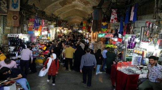خبير اقتصادي: 7 بالمئة من سكان إيران يعانون الجوع