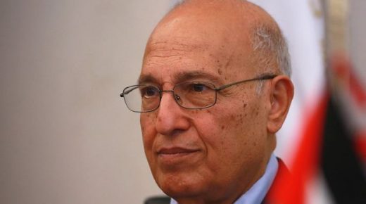 شعث يطلع رئيس الجمعية العربية الفلسطينية في كندا على آخر التطورات
