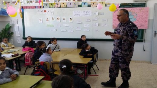 دفاع مدني جنين ينفذ تمارين إخلاء في 10 مدارس