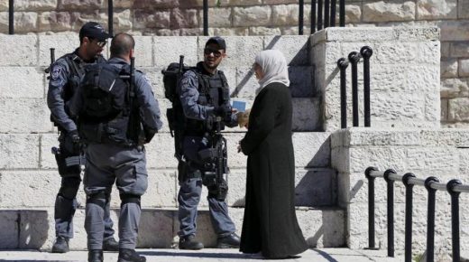 شرطة الإحتلال تعيق تحركات المواطنين في القدس المحتلة