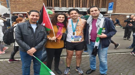 العدّاء الفلسطيني “محمد القاضي” يشارك في ماراثون امستردام الدولي