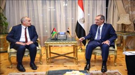وزير الإتصالات يبحث مع نظيره المصري التعاون لتنظيم قطاع الإتصالات والبريد