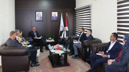 الشلالدة يبحث مع رئيس البعثة الأوروبية تعزيز التعاون