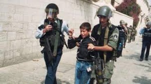 الاحتلال يعتقل طفلين من سلوان