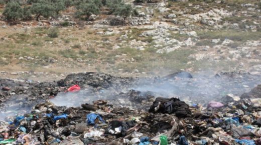 إغلاق موقع لتهريب النفايات الإسرائيلية في بلدة نعلين غرب رام الله