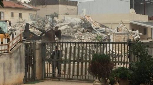 السلطات الإسرائيلية تهدم منزلاً للمرة الثانية في حي المحطة باللد